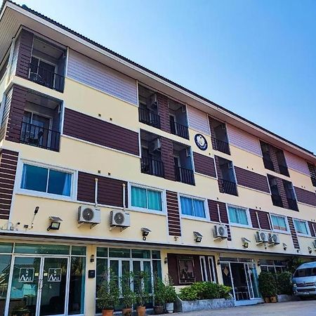 Hotel The Avail Phra Nakhon Si Ayutthaya Esterno foto