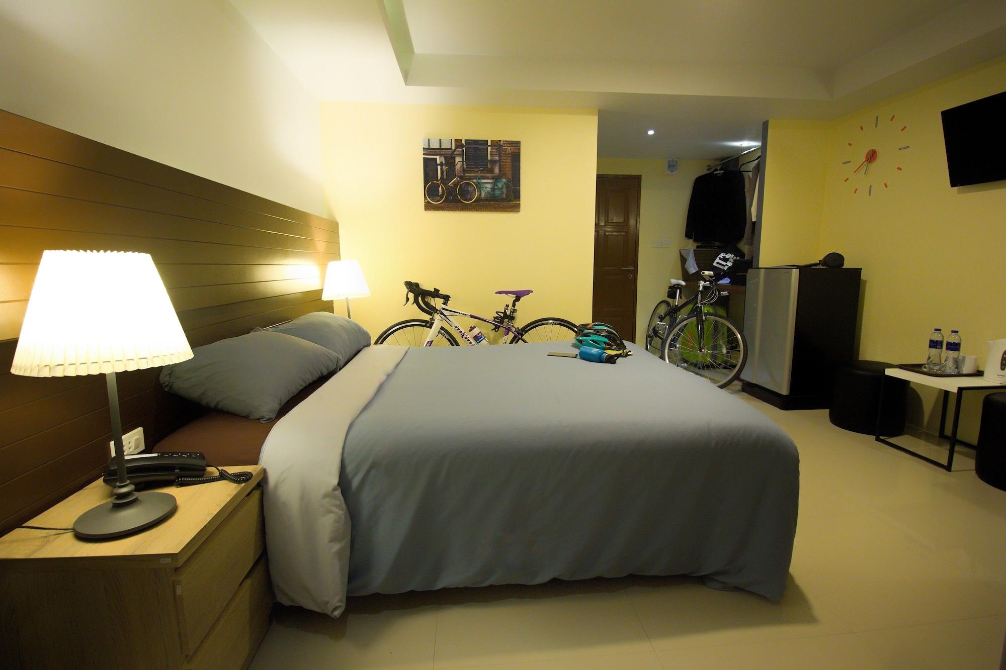 Hotel The Avail Phra Nakhon Si Ayutthaya Esterno foto