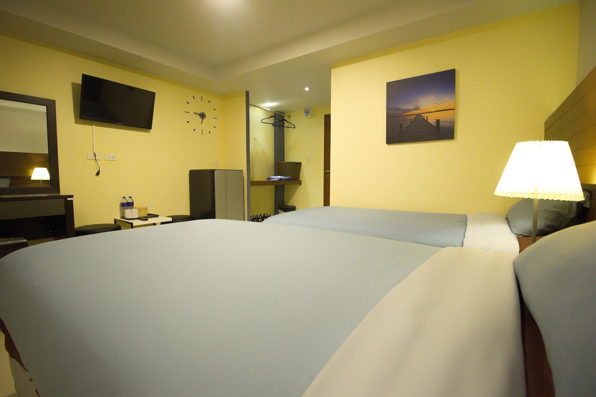 Hotel The Avail Phra Nakhon Si Ayutthaya Esterno foto