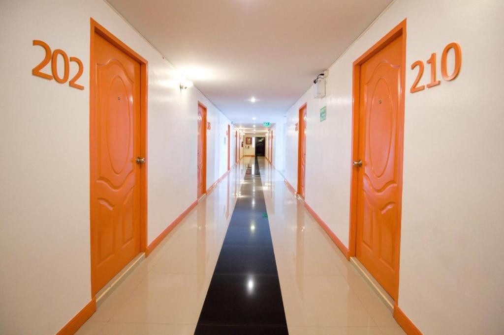 Hotel The Avail Phra Nakhon Si Ayutthaya Esterno foto