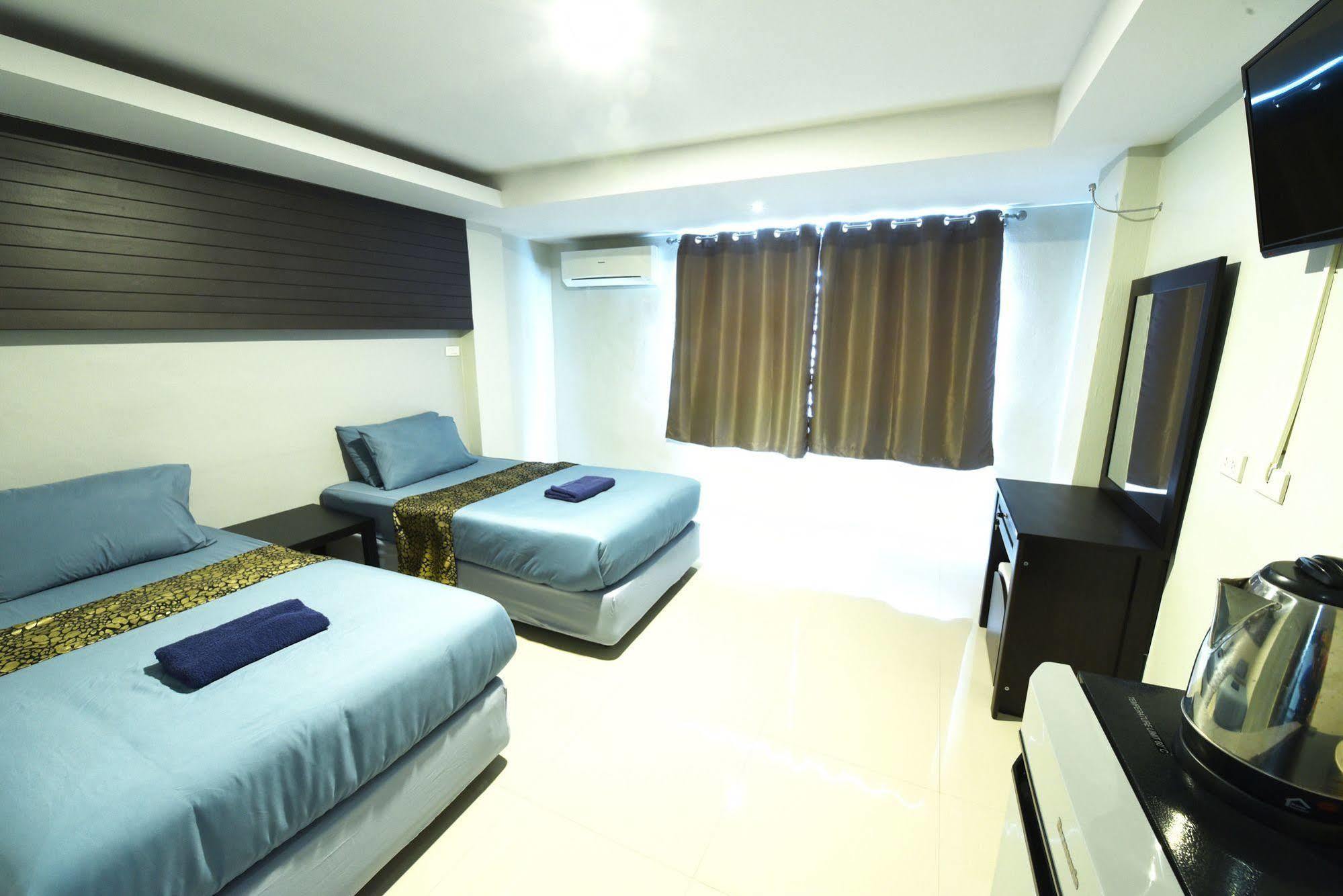 Hotel The Avail Phra Nakhon Si Ayutthaya Esterno foto
