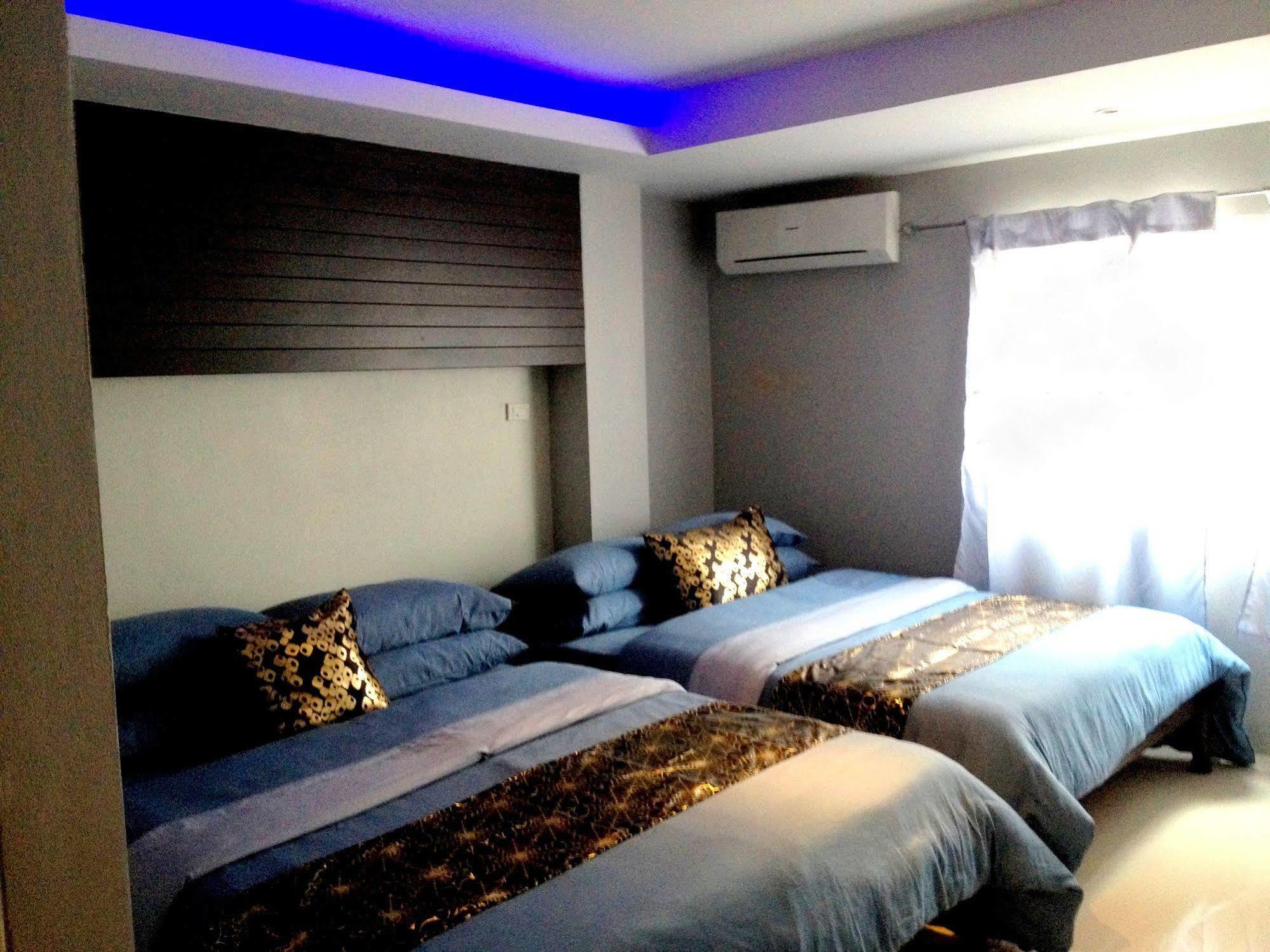 Hotel The Avail Phra Nakhon Si Ayutthaya Esterno foto